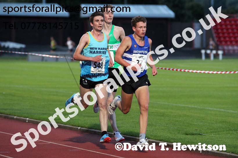 Senior graded 3000 metres, 2019 North East Grand Prix, Gateshead Stadium. Photo: David T. Hewitson/Sports for All Pics